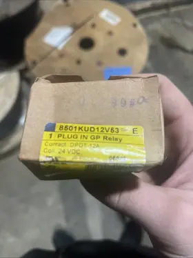 8501KUD12V53 SQUARE D Plug Gp Relay
