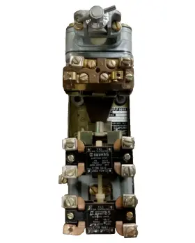 9050-BO6D SQUARE D Pneumatic Timing Relay Vac Coil