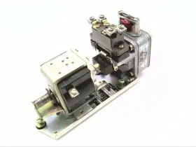 9050CO1E SQUARE D Relays