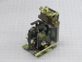 AO-11D SQUARE D Pneumatic Timing Relay