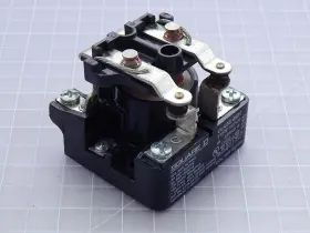 CO7V20 SQUARE D Power Relay