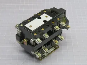 D0-44 SQUARE D Control Relay