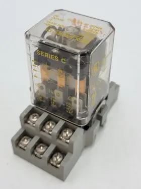 KUD13V53 SQUARE D Relay Coil Socket Base