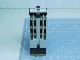 XB-40 SQUARE D Control Relay #3