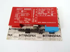 8901-32-015-135-70 STAHL Intrinspak Resistive Safety Barrier