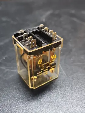 A228XBXC2 STRUTHERS DUNN Relay Plug Flange Mount