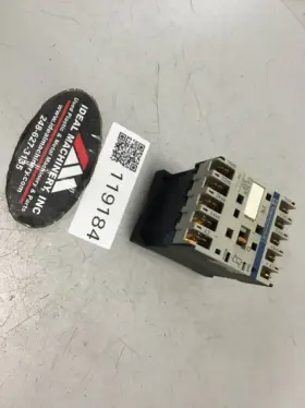 CA3KN317 TELEMECANIQUE Control Relay