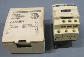 CAD32M7 TELEMECANIQUE Schneider Electric Control Relay