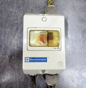 GV2-MO8 TELEMECANIQUE Manual Motor Starter Enclosure #2