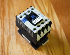 LP4D0910 TELEMECANIQUE Control Relay