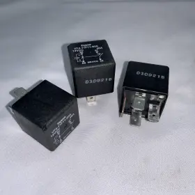 VF4-11F11 TYCO Plug Prong Relays