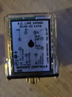 16MD2M0 WARRICK Level Relay