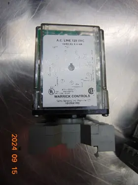 16VMA1M0 WARRICK CONTROLS Relay Ac Line Base