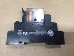 Allen Bradley Relay 700-hk36224 W/ Base 700-hn121 #4029h13. Fixed Price $9.99.