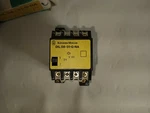 New Genuine Klockner-moeller Dil 08-31-g-na 24vdc Dil08-31-g-na. Fixed Price $21.20.