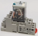 Eaton D2rf4t1 Ice Cube Control Relay 4pdt 6a 24vdc Coil With D2pa7 Base. Fixed Price $14.99.