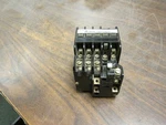 Allis-chalmers Size 00 Starter Gc-00 Dc0 / 3za4041-8al00 10a 600v Range:2.5-3.5a. Fixed Price $40.00.