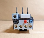 Moeller / Eaton Z00-4 Motor Overload Relay 2.4-4amp, Z004 (new Nb). Fixed Price $37.75.