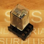 Eagle Signal 22q2ca12001 Relay, 120 Vac 50/60 Hz J93, Tube Base Socket - Used. Fixed Price $19.94.
