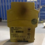 Pilz P2hz X3 Safety Relay 24vdc 774350 Emergency Stop Module. Fixed Price $140.00.
