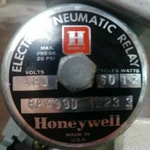 Honeywell Rp403d 1223 3 Pneumatic Relay With Junction Box 480 Vac New In. Fixed Price $62.99.