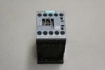 Siemens 3rh2122-1bg40 Contactor Relay. Fixed Price $49.99.