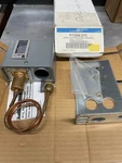 Johnson Controls P72aa-27c Open Low Pressure Control. Fixed Price $77.95.