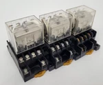 (lot Of 3) Ly4 Omron Relay 24v Coil With Socket *next Day Option*. Fixed Price $31.10.