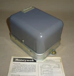 Honeywell R927c 1000 2 Timer Relay R927c10002 24 Vac New. Fixed Price $285.00.