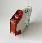 Sti Omron Sr103am01 Dual-channel Safety Monitoring Relay 24vac/dc. Fixed Price $42.00.