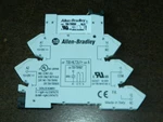 Allen Bradley 700-hlt2u1 Ser A Terminal Block Relay W/ 700-tbr60 Over 600+ Aval. Fixed Price $11.24.