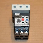 One Siemens 3ua55 00-1j Overload Relay With 3ux1425 Wire Block Mount. Fixed Price $63.00.