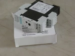 New In Box - Siemens 3rs1000-2ck10 Temperature Monitoring Relay 0-100 Deg C 110-. Fixed Price $150.00.