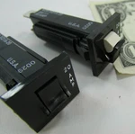 2 Tyco 20 Amp Push Reset Circuit Breakers Max 32vdc / 250vac Panel Mount Snap-in. Fixed Price $7.99.