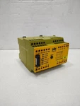 Pilz Pnoz Xm1 24vdc 4n/o 1n/c 2so, Safety Relay, 24vdc, 774600 Used. Fixed Price $522.49.