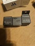 (lot Of 5 Relays Total) 2 - Gillig Yellow 12v Cube Relay 51-49741-000 Tyco Te. Fixed Price $89.00.