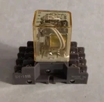Lot Of 10 Relays And Sockets Idec Ry4s-udc24v 4pdt 24vdc Coil Sy15b Socket. Fixed Price $59.99.