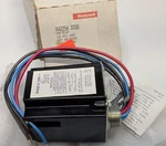 New Honeywell R4225a 1008 Fan Relay 120v - Spdt Switching Spud Mounting. Fixed Price $39.99.