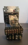 Cutler Hammer Ac Transistorized Relay 13535h109-1. Fixed Price $360.00.