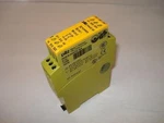 Pilz Pnoz X5 24vacdc 2 N/o 774325 Safety Relay Usnp. Fixed Price $66.00.